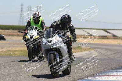 media/Jun-16-2024-Lets Ride (Sun) [[4ae6dd1f02]]/Group B/1220pm (Wheelie Bump)/